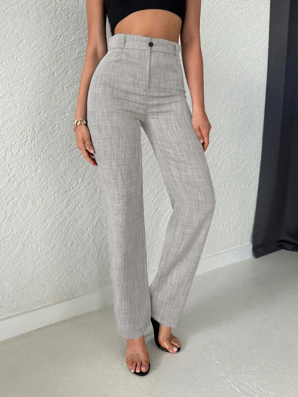 Szürke, egyenes szárú női nadrág